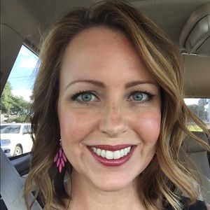 Meet your Posher, Andrea